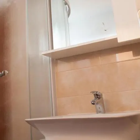 Paula - One Bedroom With Terrace 1 * Jezera