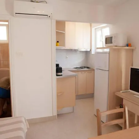 Paula - One Bedroom With Terrace 1 Apartment