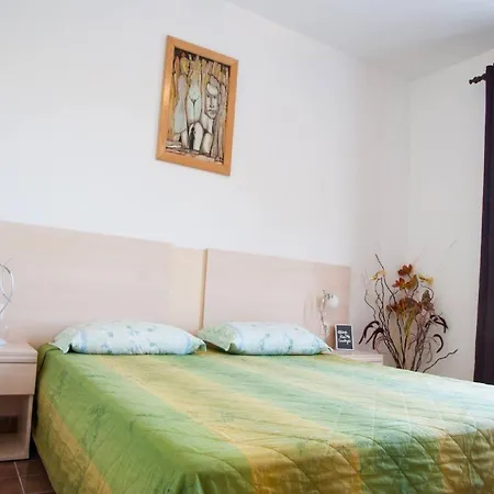 Apartment Paula - One Bedroom With Terrace 1