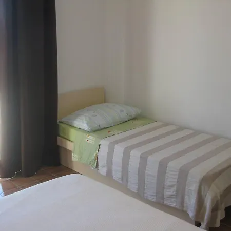 Paula - One Bedroom With Terrace 1 * Jezera