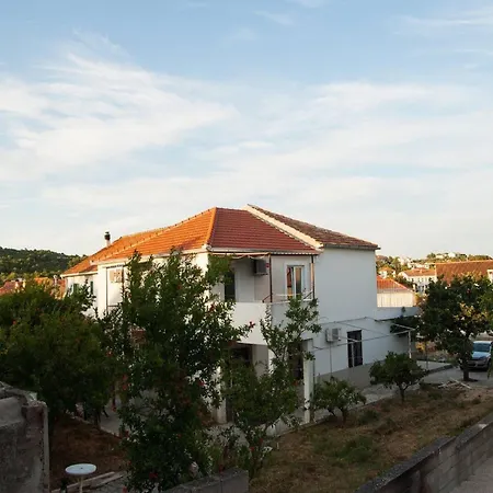 Paula - One Bedroom With Terrace 1 Apartman *