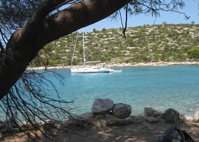 Paula - One Bedroom With Terrace 1