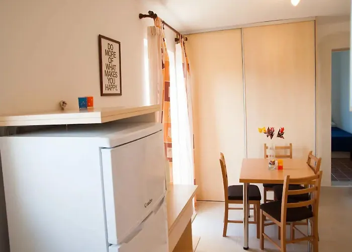 Paula - One Bedroom With Terrace 1