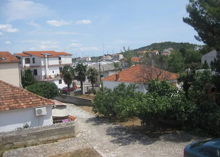 Paula - One Bedroom With Terrace 1